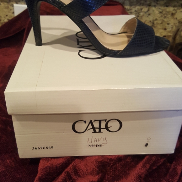 Women Shoes - Picture 11 of 16